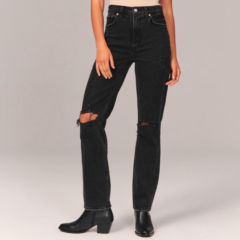Abercrombie 90s Straight Ultra High Rise Curve Love Ripped Jeans